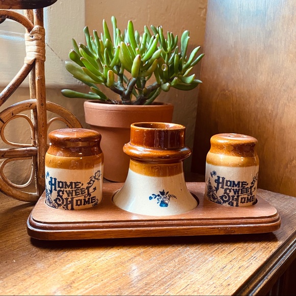 **SOLD** Vintage Brown Tan Home Sweet Home S+P set - Picture 1 of 2